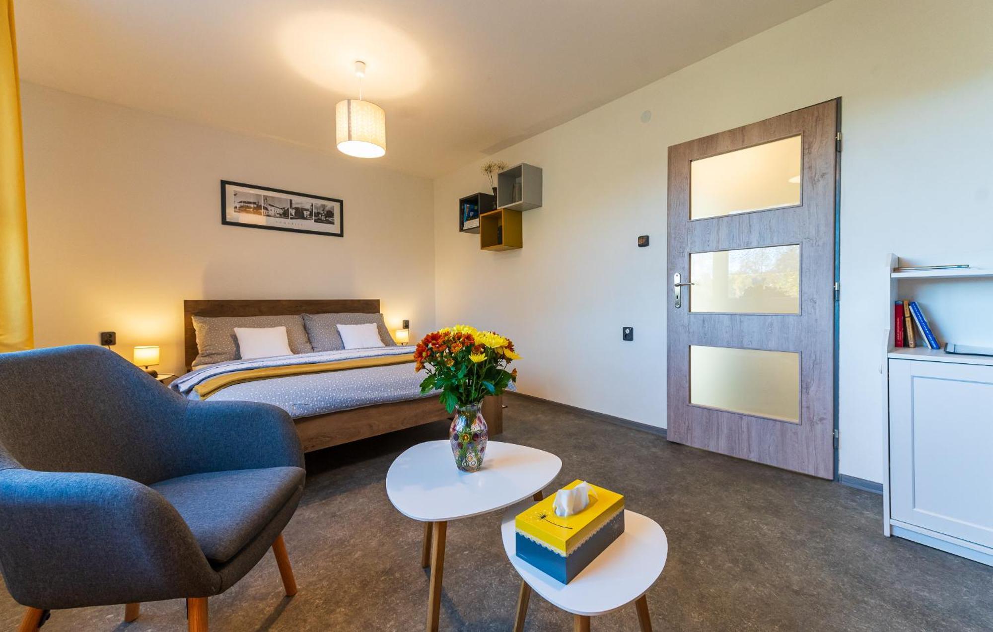 Ubytovani Na Samote - Apartman U Tesaru Komarice エクステリア 写真